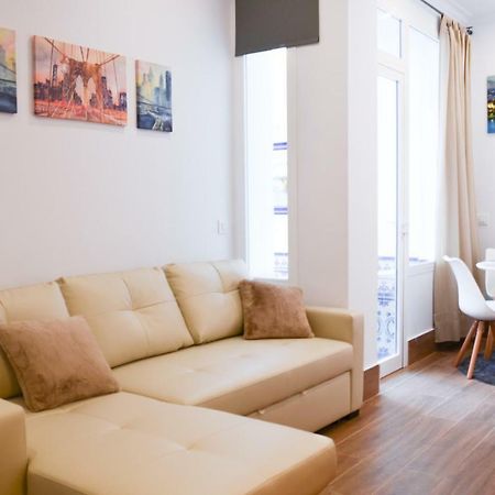 Apartamento San Jacinto III Sevilla Buitenkant foto