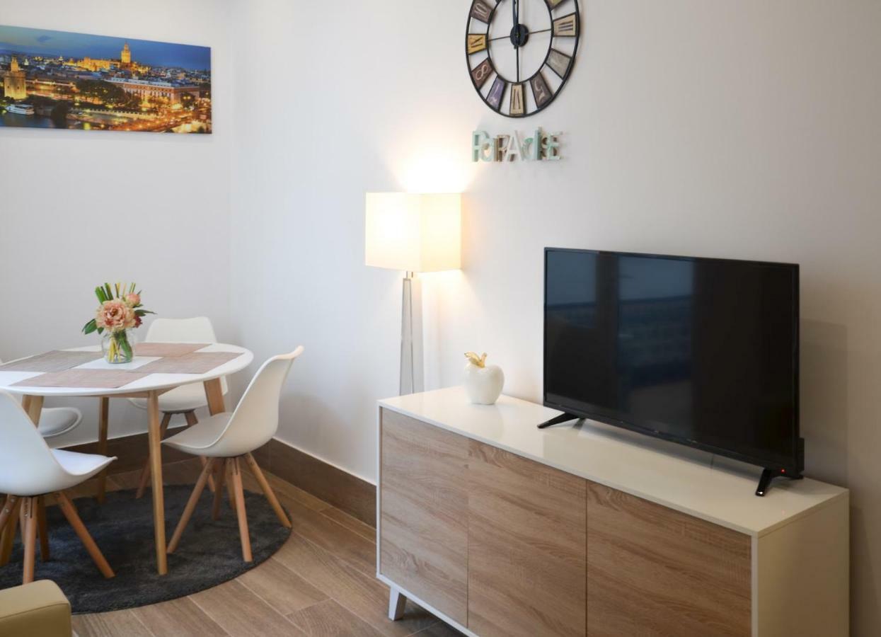 Apartamento San Jacinto III Sevilla Buitenkant foto